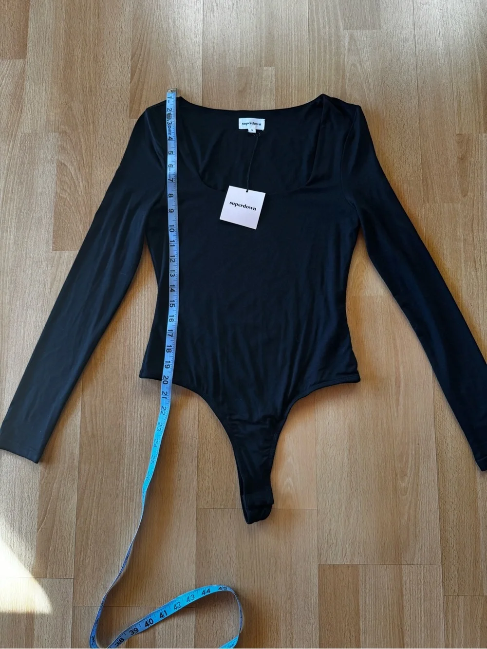 Superdown Black Long Sleeve Scoop Neck Bodysuit - Picture 3 of 6